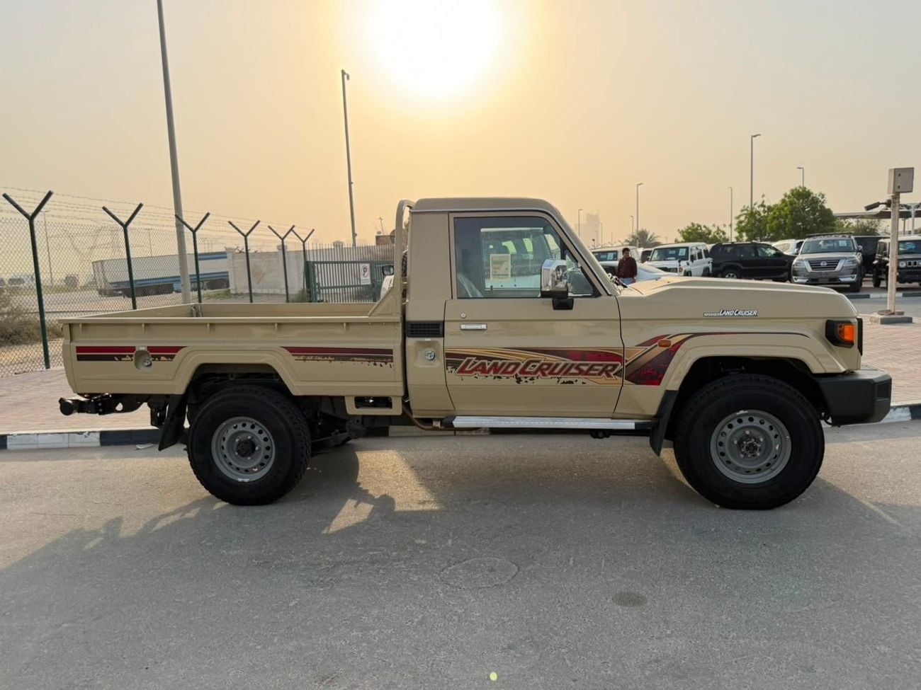Toyota Land Cruiser Pick Up Toyota LC79 SC 4.0 AT 2026 Basic