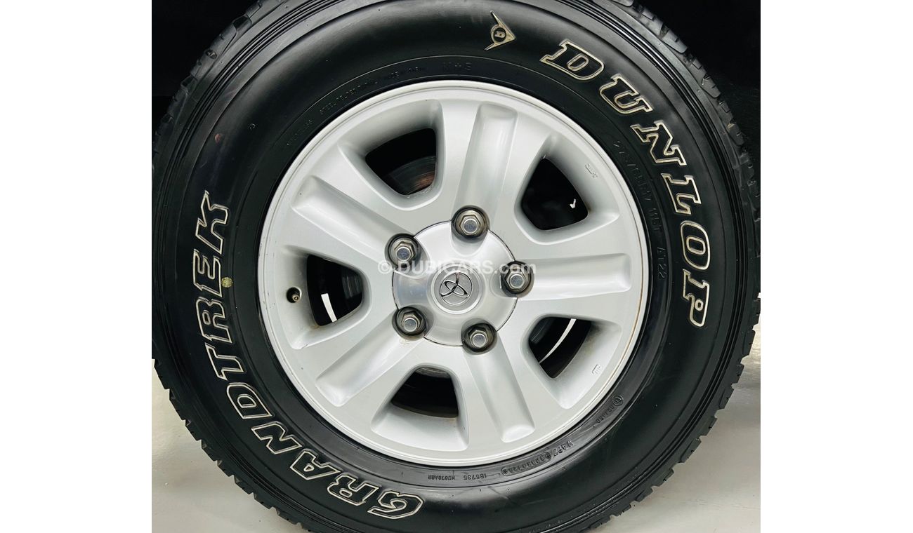تويوتا لاند كروزر GXR .. GCC .. FS H .. Perfect Condition .. V6 .. 4WD