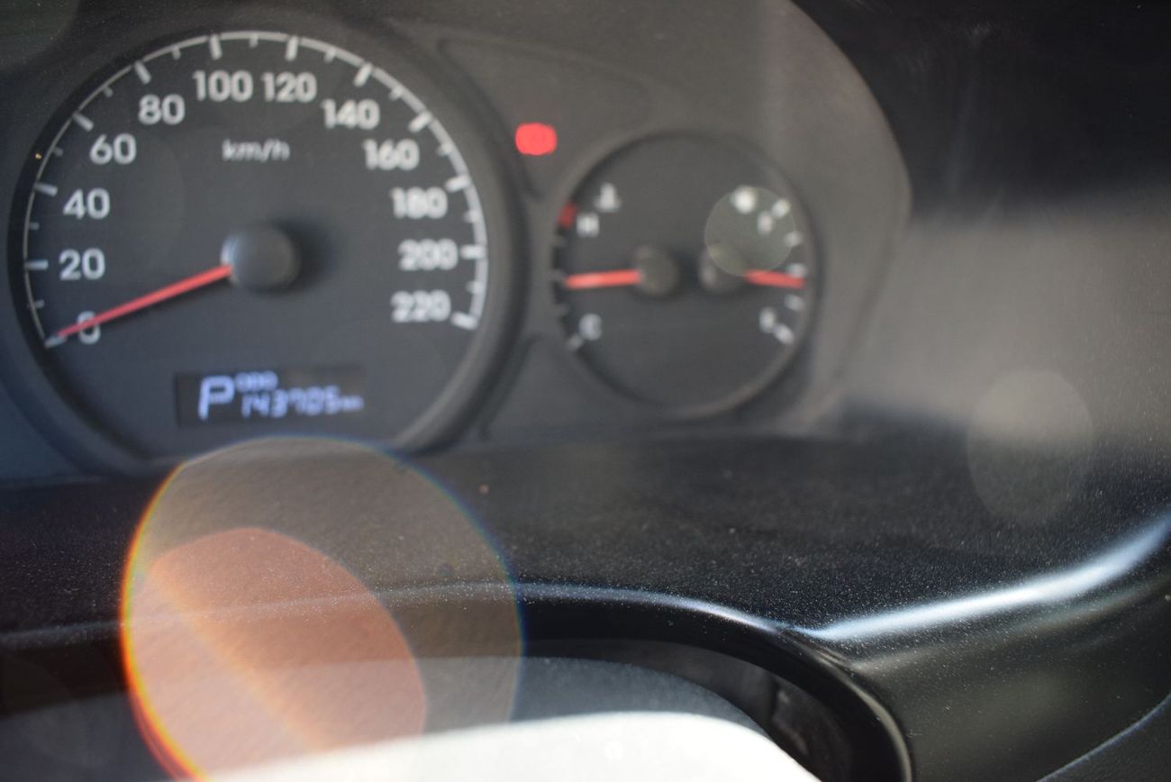 هيونداي H-1 Hyundai H-1 Passenger Van 9 seater, model:2020. Excellent condition