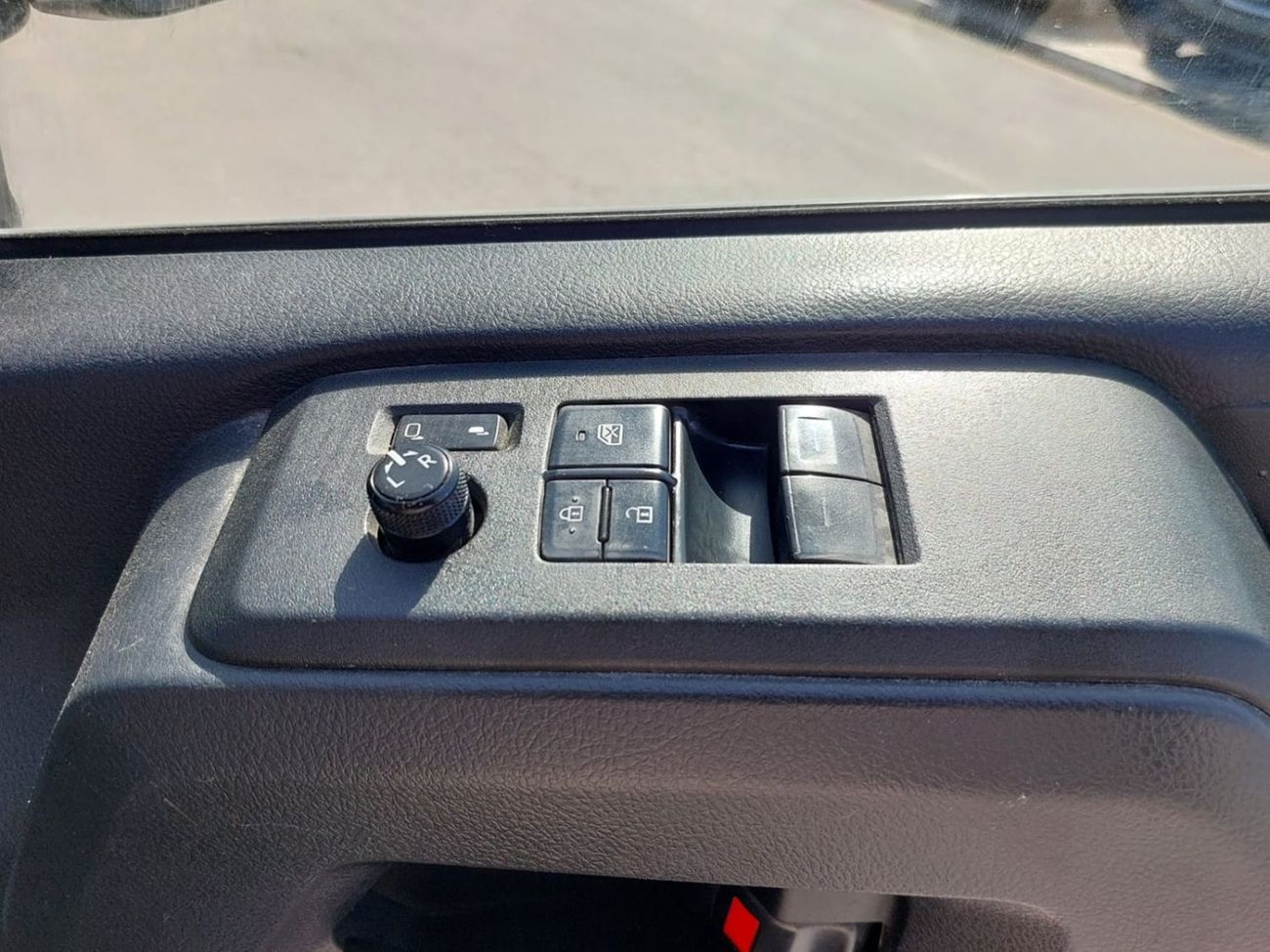 Toyota Hiace (RAMADAN OFFER) TOYOTA HIACE VAN RHD 2020 MODEL 2.8 L DIESEL AUTOMATIC(PM14560)