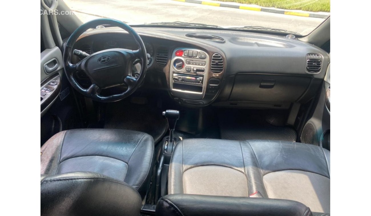 Hyundai H1 Starex HYUNDAI H1 STAREX MODEL 2006 FULL OPTIONS DIESEL 9 PASSENGER