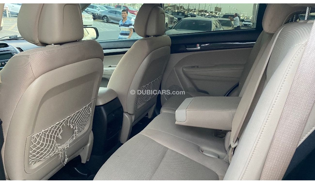 Kia Sorento LX 2.4L V4