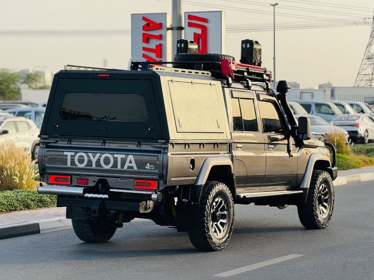 Toyota Land Cruiser Pick Up Toyota Land Cruiser pickup 2017 RHD diesel v8 full options and upgraded