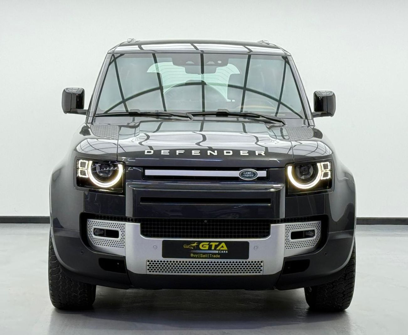 Land Rover Defender P400 110 HSE 3.0L (5 Seater) 2024 Land Rover Defender 110 HSE P400, 2028 LR Warranty, 2029 LR Servic