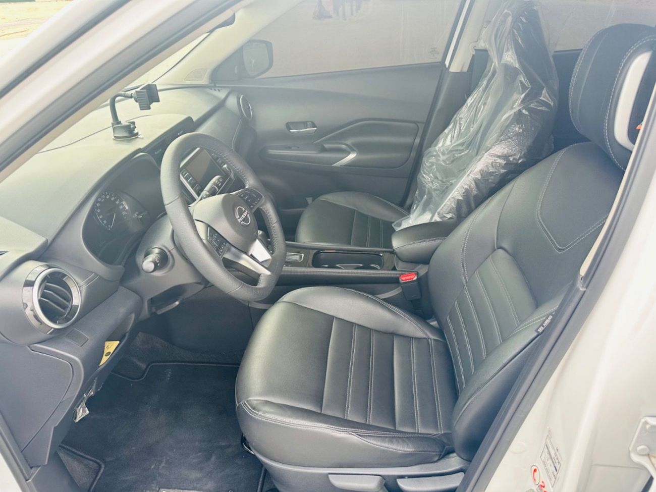 نيسان كيكس موديل 2024 حاله ممتازه من الداخل والخارج فل مواصفات بصمه