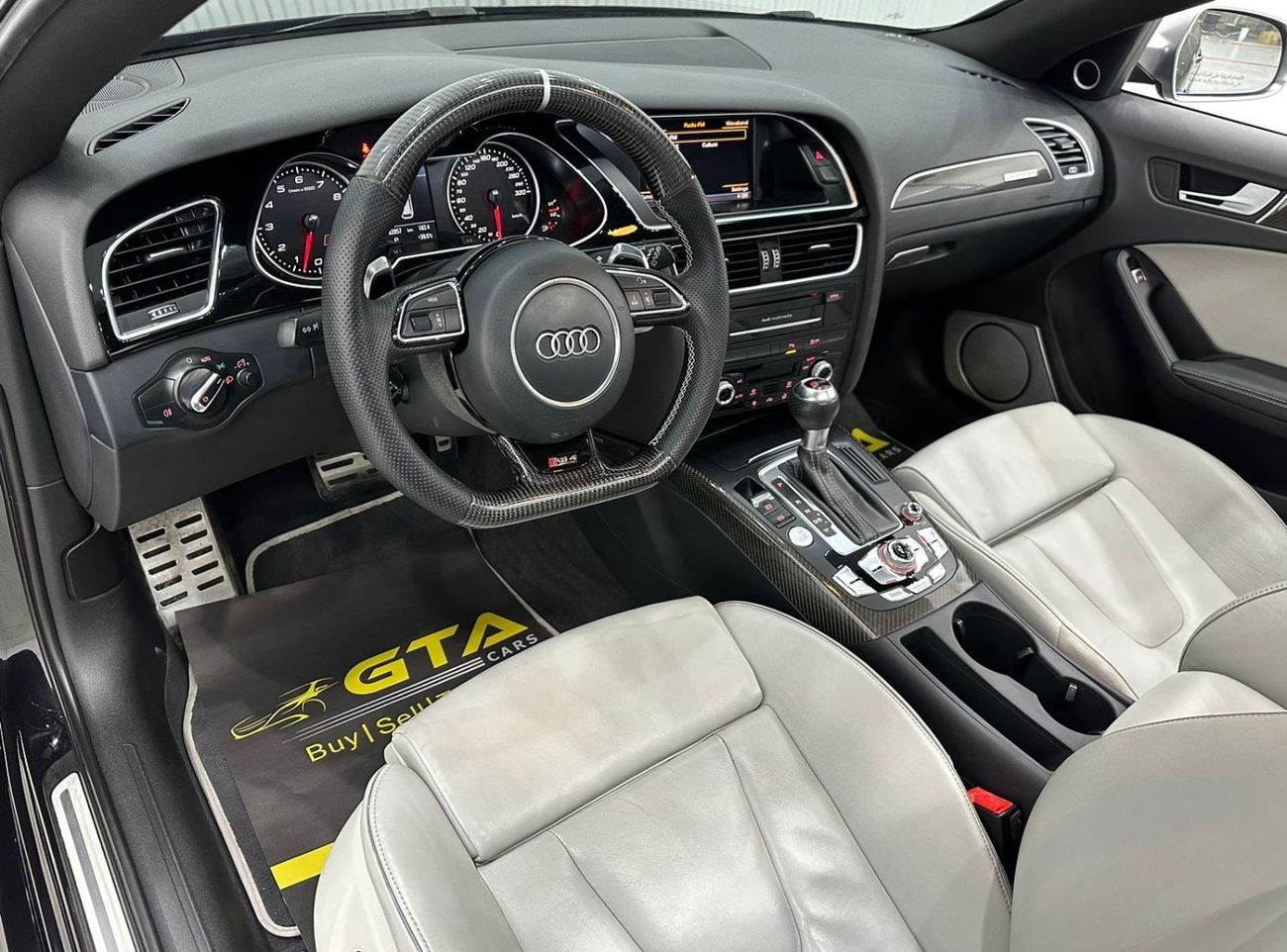 Audi RS4 2015 Audi RS4(Full Option), GCC