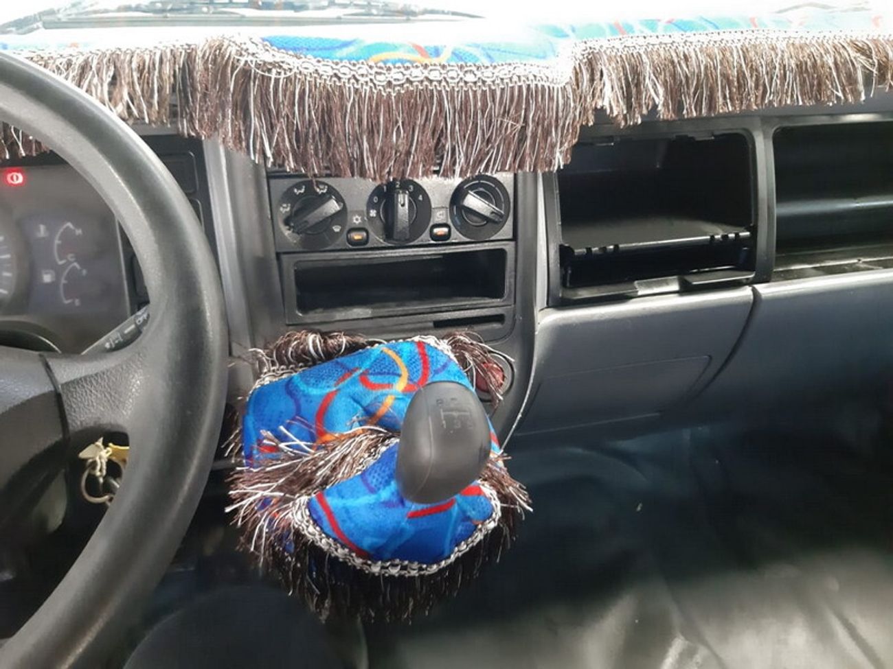 Mitsubishi Fuso Canter DIESEL / 3 TON / SHORT CHASSIS (LOT # 5307)