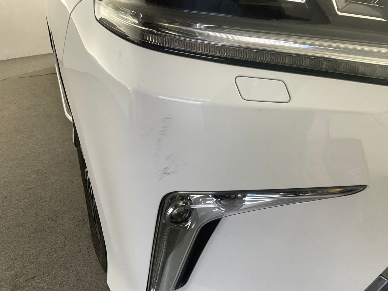 لكزس LX 570 5.7 PLATINUM AUTO 4WD SHIMAMOKU GRAY | شامل الضمان | 0 ﺪﻔﻋﺓ ﺃﻮﻟﻯ