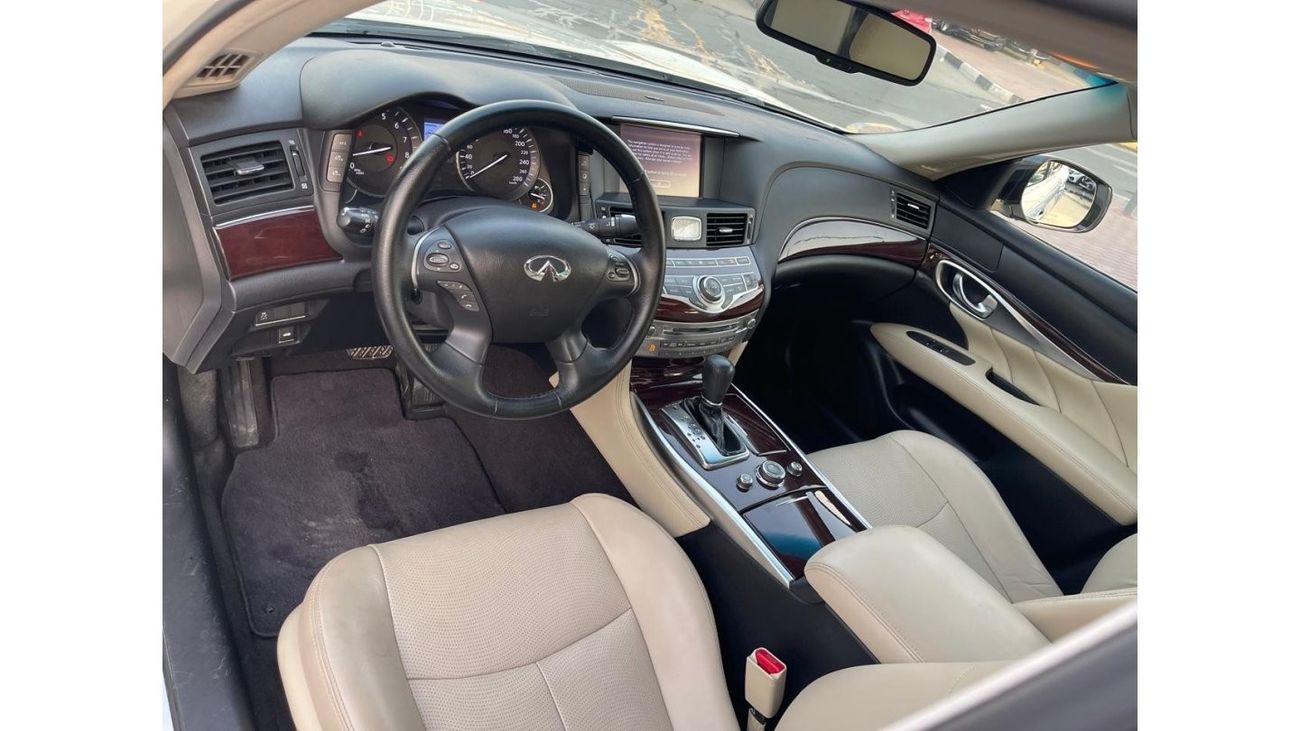 إنفينيتي Q70 لاكجري