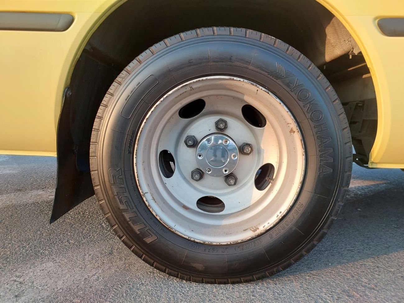 تويوتا كوستر 2015 TOYOTA COASTER BUS RHD 4.0 L DIESEL AUTOMATIC (PM02874)