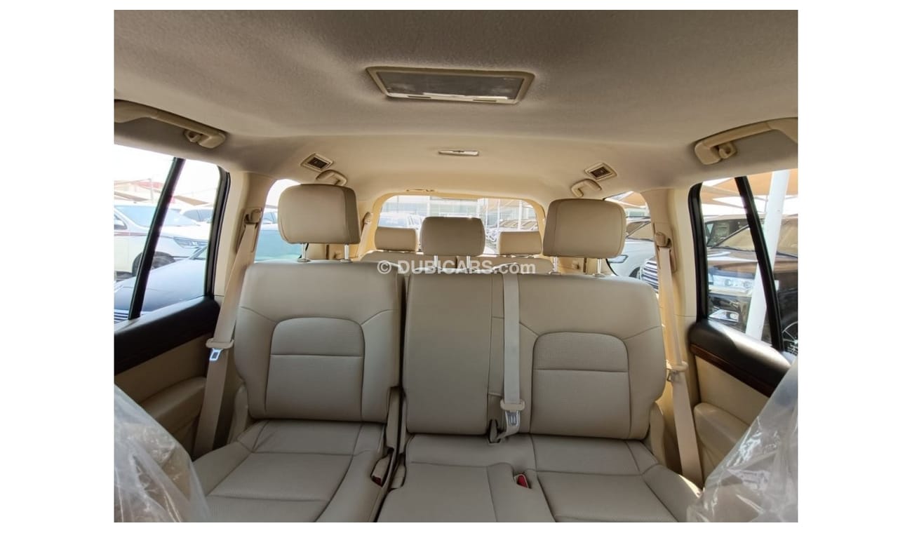 Toyota Land Cruiser GXR The car is very good, in perfect condition, looks clean from the inside and outside without any
