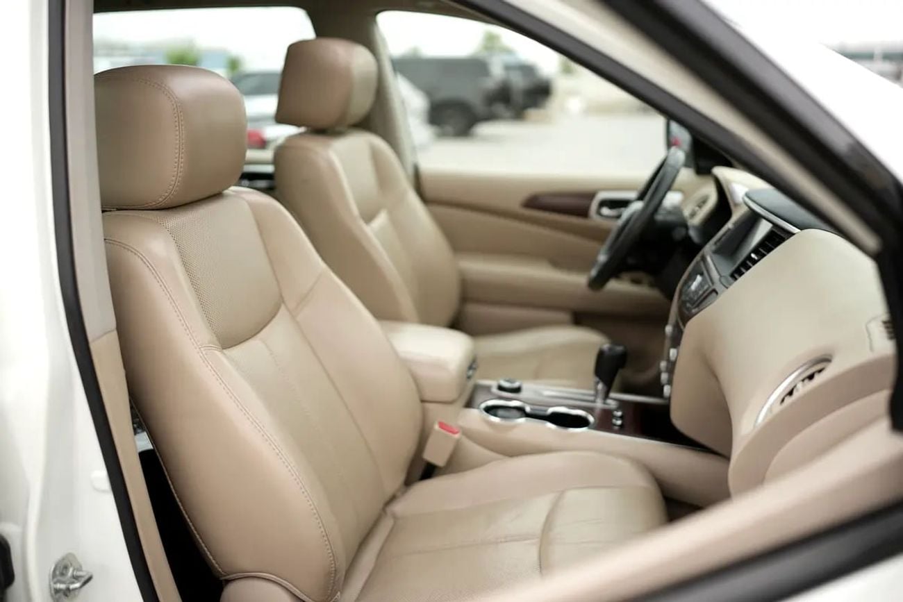 Nissan Pathfinder SL 3.5L (7 Seater) (SL) GCC SPECS WHITE WITH SUNROOF