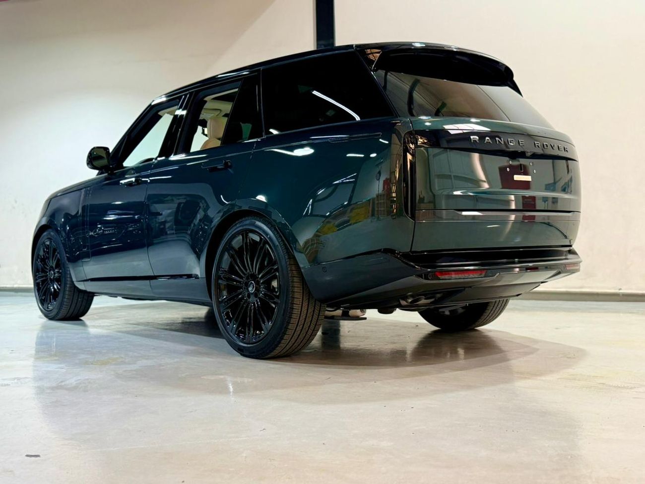 لاند روفر رينج روفر P530 SE