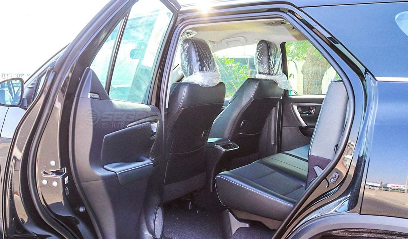 تويوتا فورتونر 2025 Model Toyota Fortuner, 4.0L Petrol 4WD 6A/T