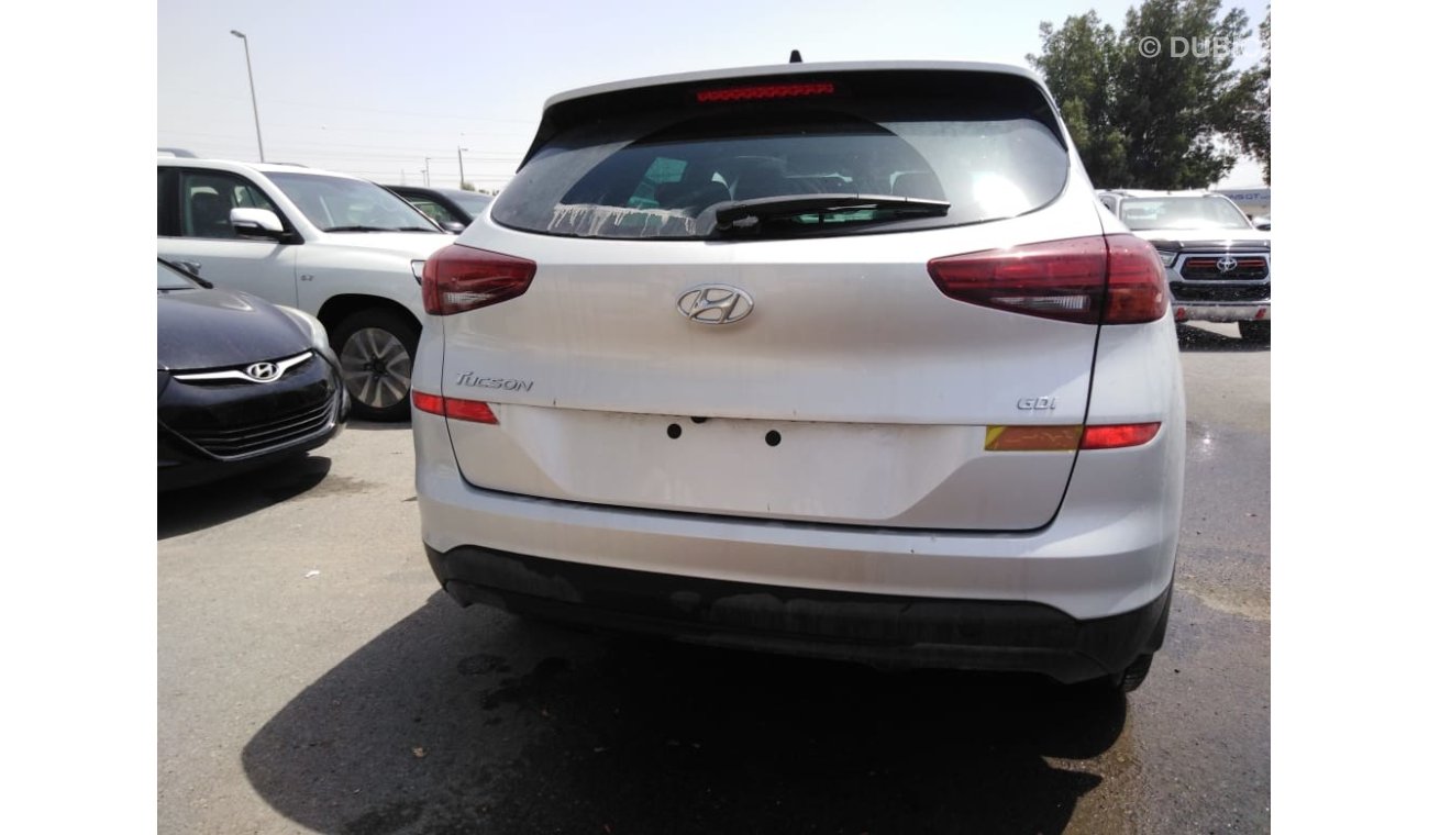 Hyundai Tucson 1.6L FULL OPTION WITH PANORAMIC ROOF AUTOMATIC TRANSMISSION PETROL SUV ONLY FOR EXPORT