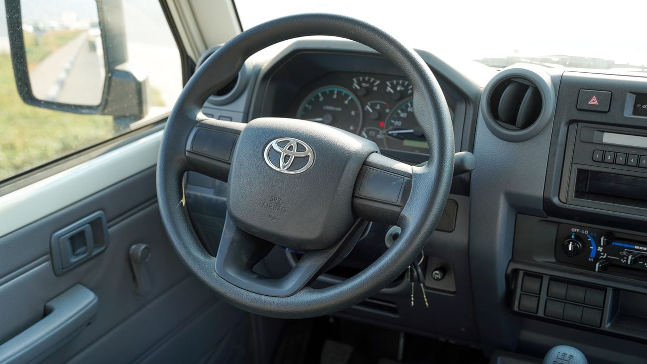 Toyota Land Cruiser Pick Up