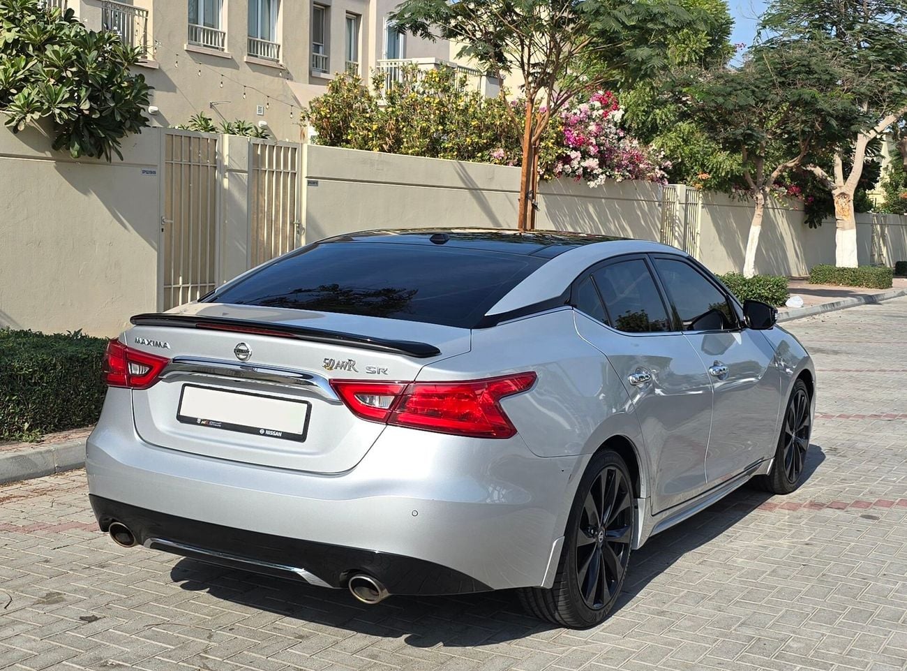 Nissan Maxima