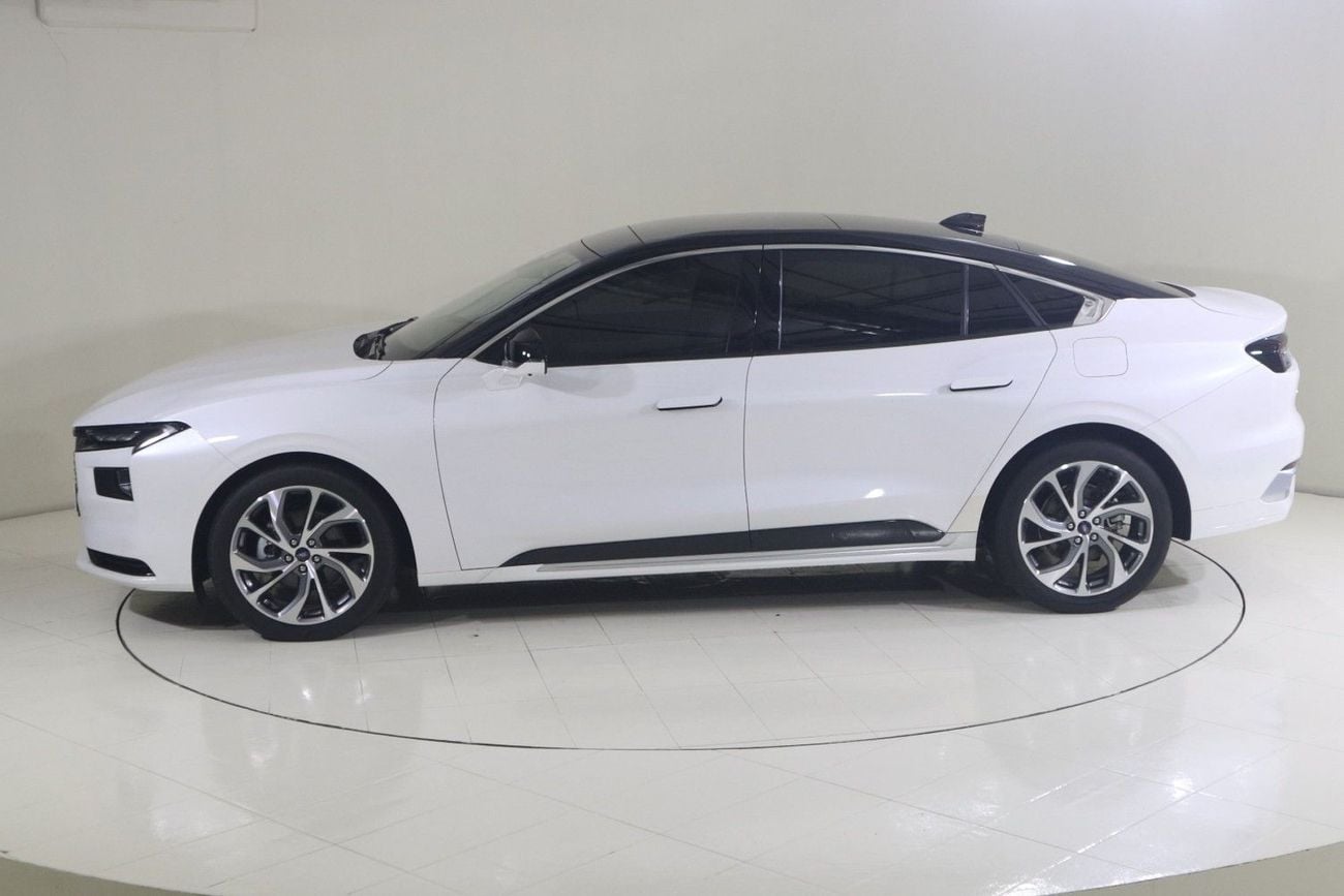 فورد توروس تيتانيوم FHEV/AL TAYER MOTORS/ AL QOUZ SHOWROOM/TPC3225H