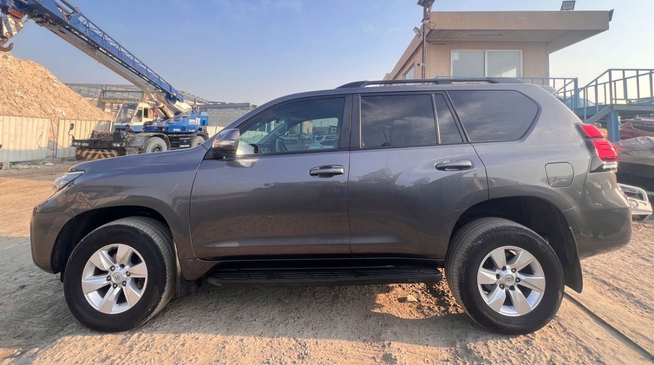 Toyota Prado diesel 2.8 liter right hand drive automatic only for export available