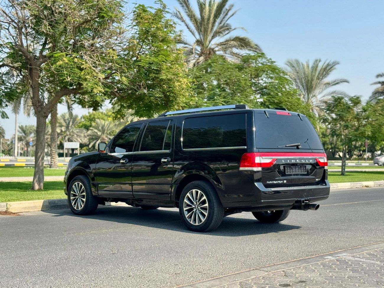 Lincoln Navigator L Reserve 3.5L (385 HP)