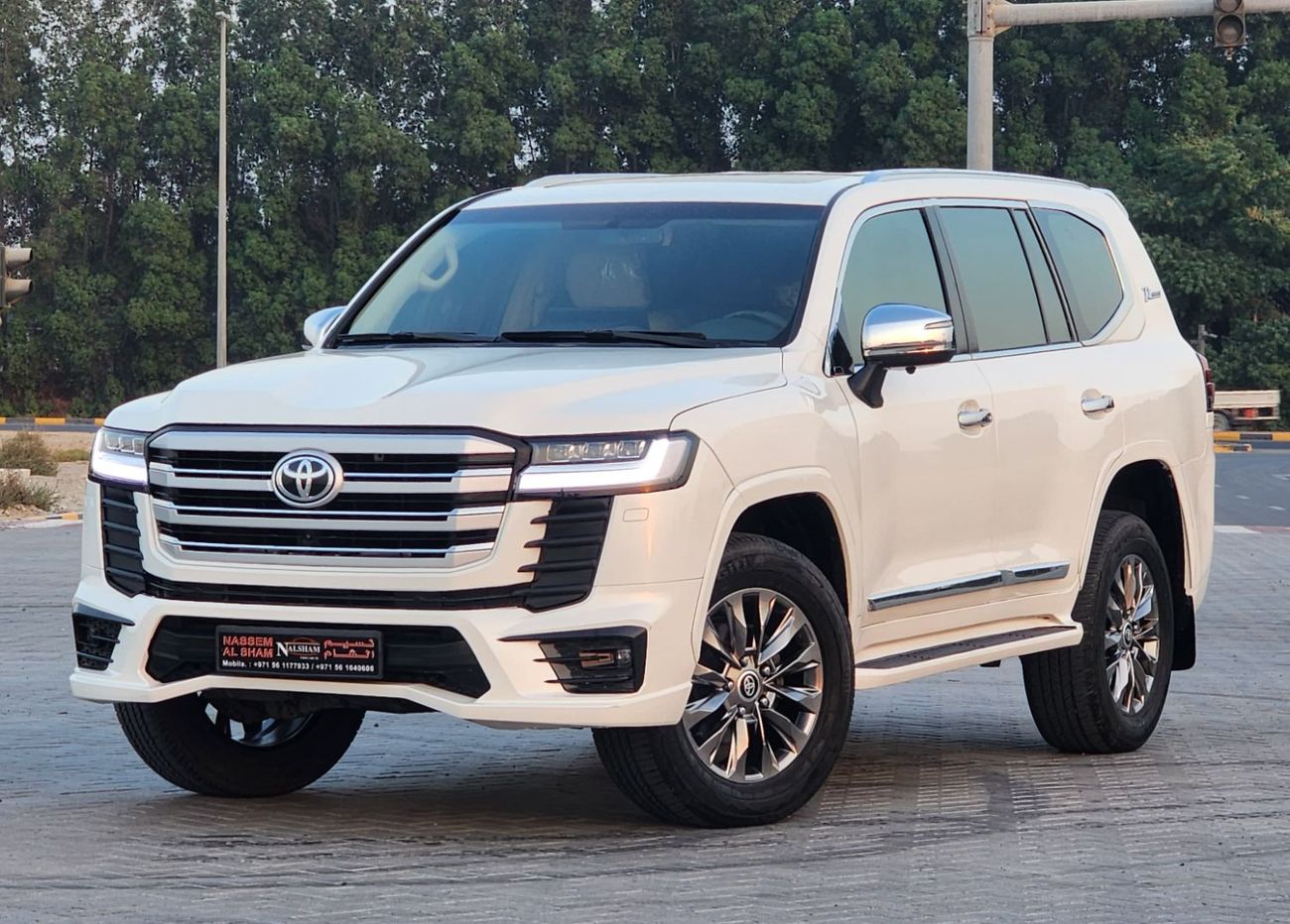 Toyota Land Cruiser VX.R V8  5.7  upgrade 2024