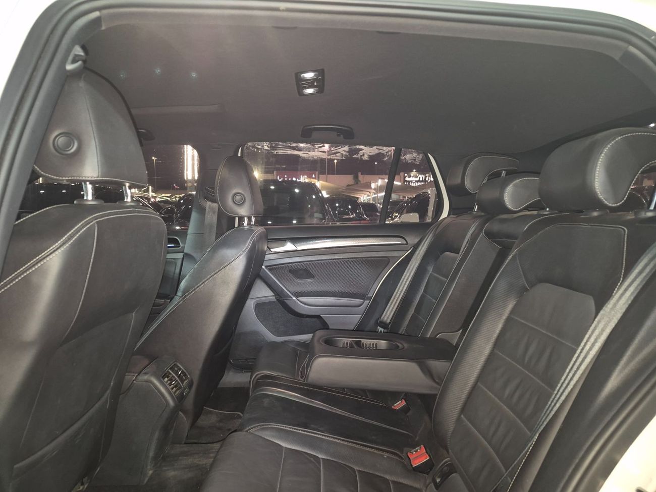 فولكس واجن جولف ار