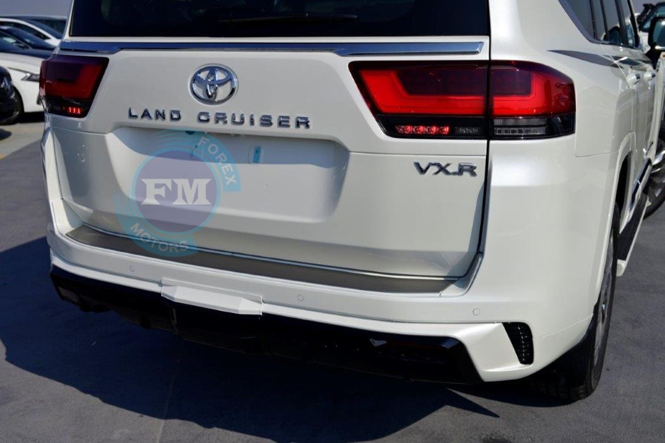 Toyota Land Cruiser 300 VXR V6 4.0L Petrol Automatic