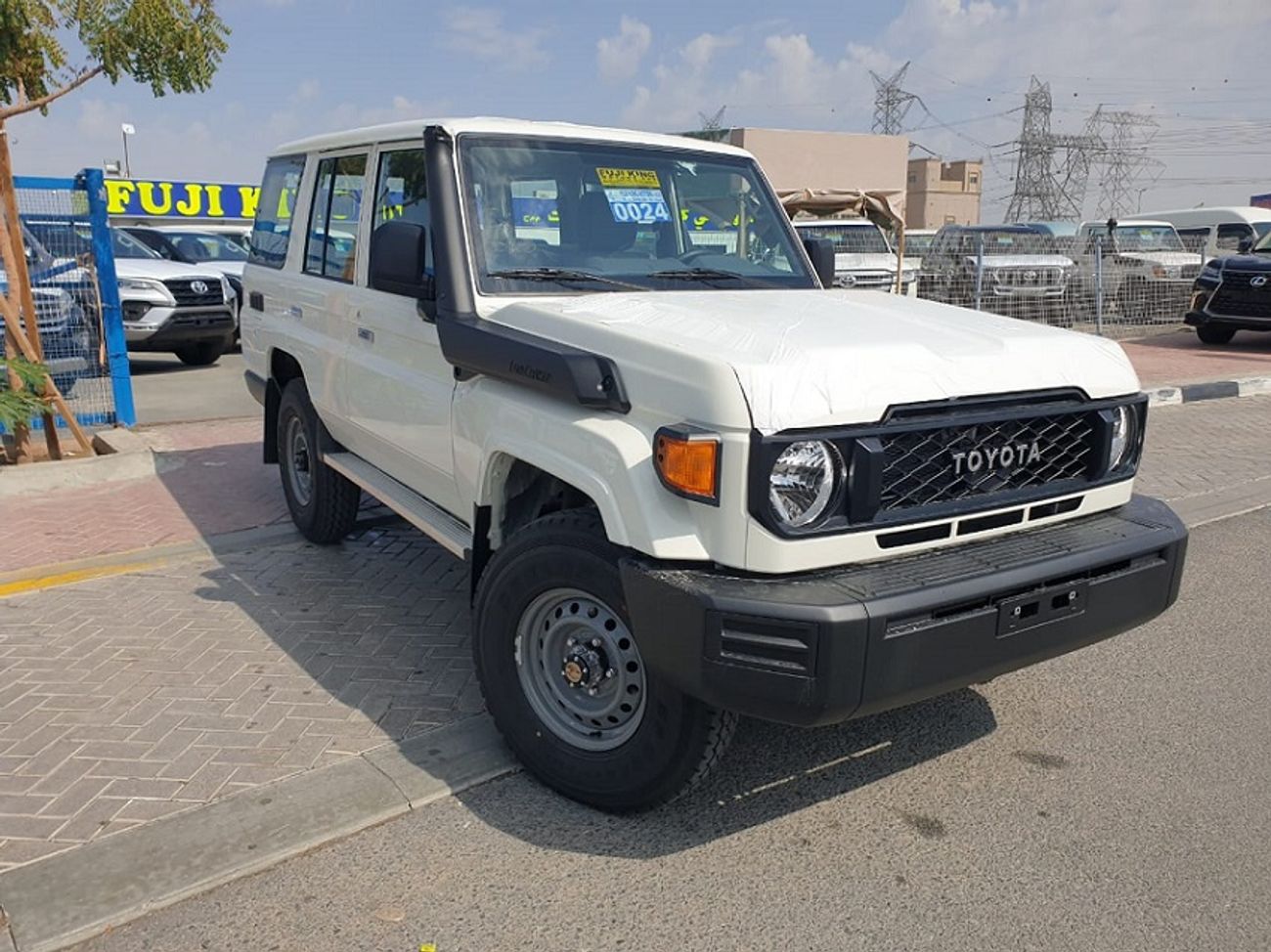 Toyota Land Cruiser 70 5 DOOR - V6 - 2024 (DIESEL) - BRAND NEW
