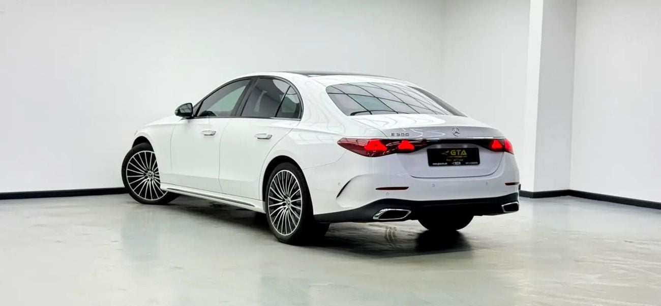 Mercedes Benz E300 E300 Premium+, MB Warranty + Service Pack, Full MB Service History, GCC