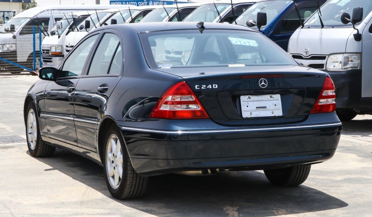 Mercedes-Benz C 240