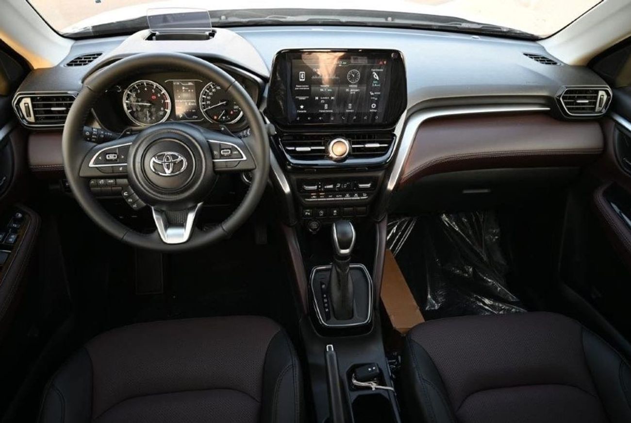 تويوتا أوربان كروزر GLX 1.5L Petrol 5 Seater Automatic