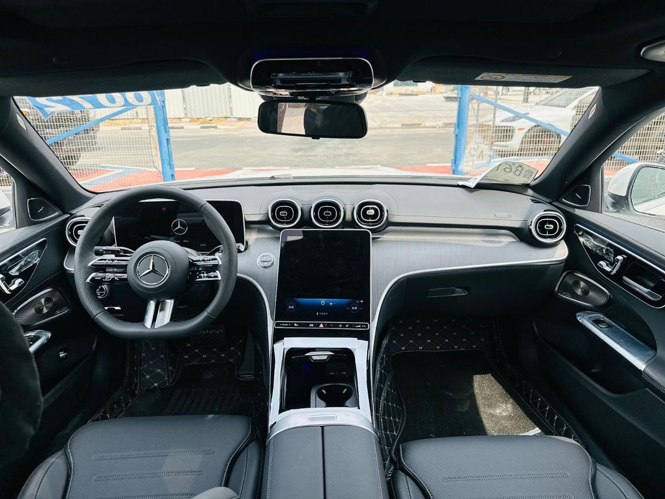 Mercedes-Benz C 200  TRIMS