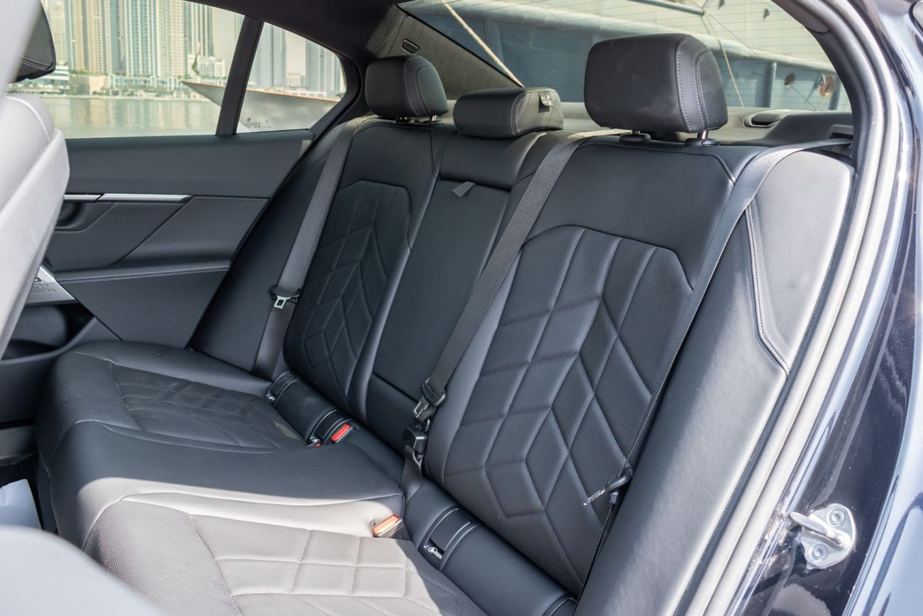 بي أم دبليو 520i M Modern-line