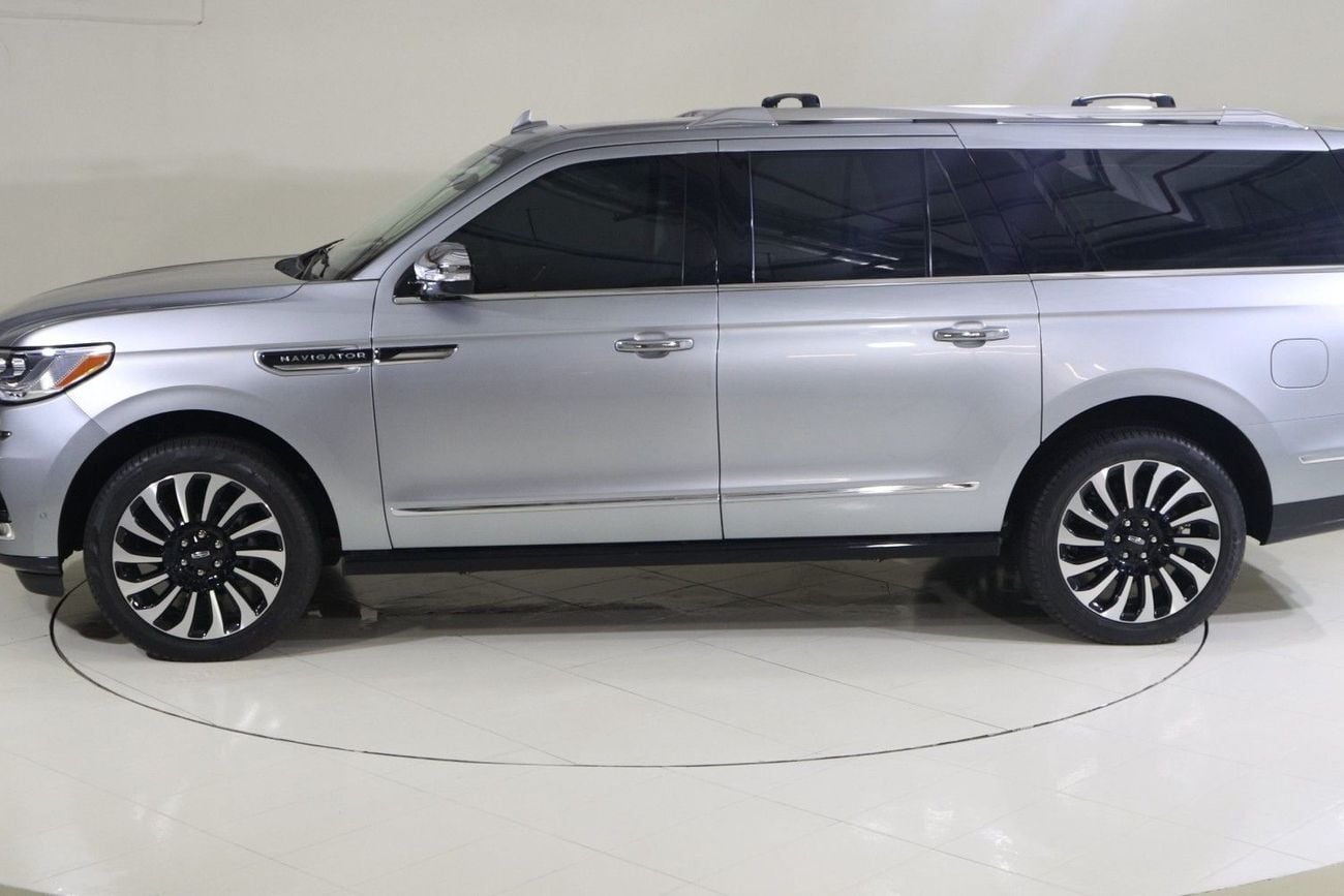 لينكولن نافيجاتور بريزيدنشيال NV-N1923L/AL TAYER MOTORS/ AL QOUZ SHOWROOM