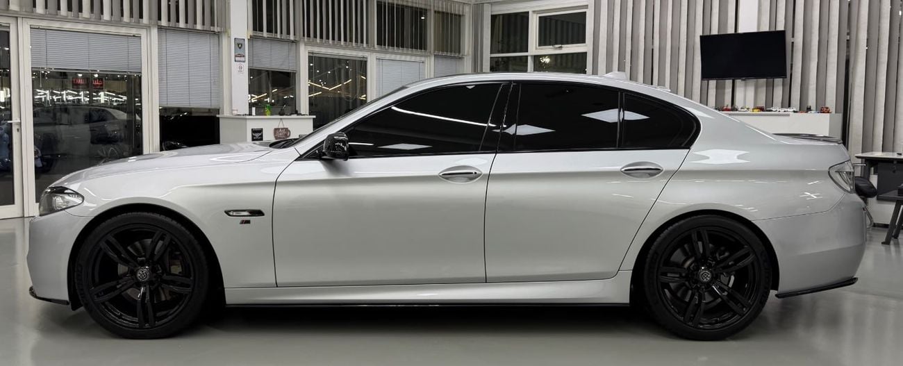 BMW M550i Original paint .. V8 .. Low Milegea .. Perfect Condition