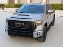 Toyota Tundra Crewmax SR5 - GCC Specs interior and Exterior Excellent Condition