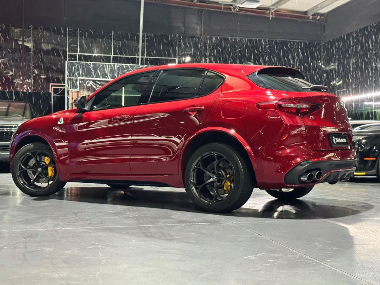 ألفا روميو ستيلفيو Quadrifoglio 2.9L (503 HP) 2018 Alfa Romeo Stelvio Q4, Warranty, Carbon Fiber Package, Excellent Con
