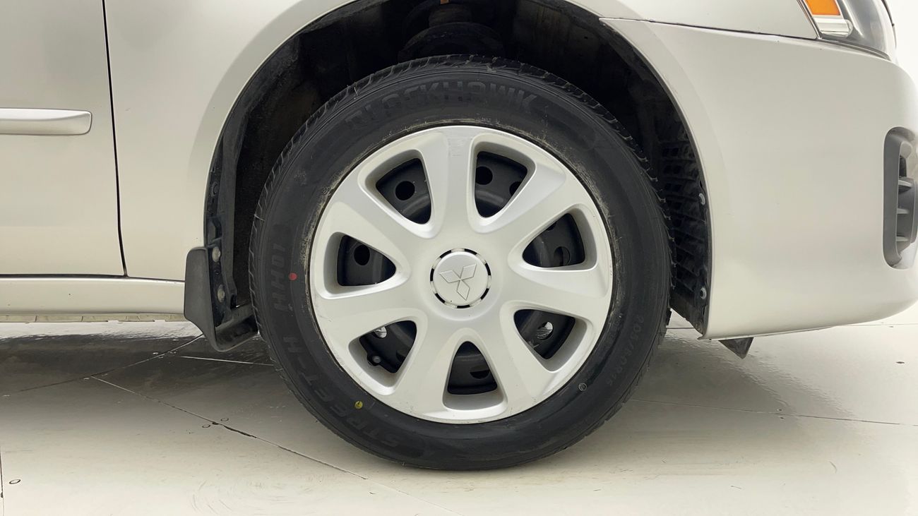 ميتسوبيشي لانسر GLX LOWLINE 2 | بدون دفعة مقدمة | اختبار القيادة في المنزل