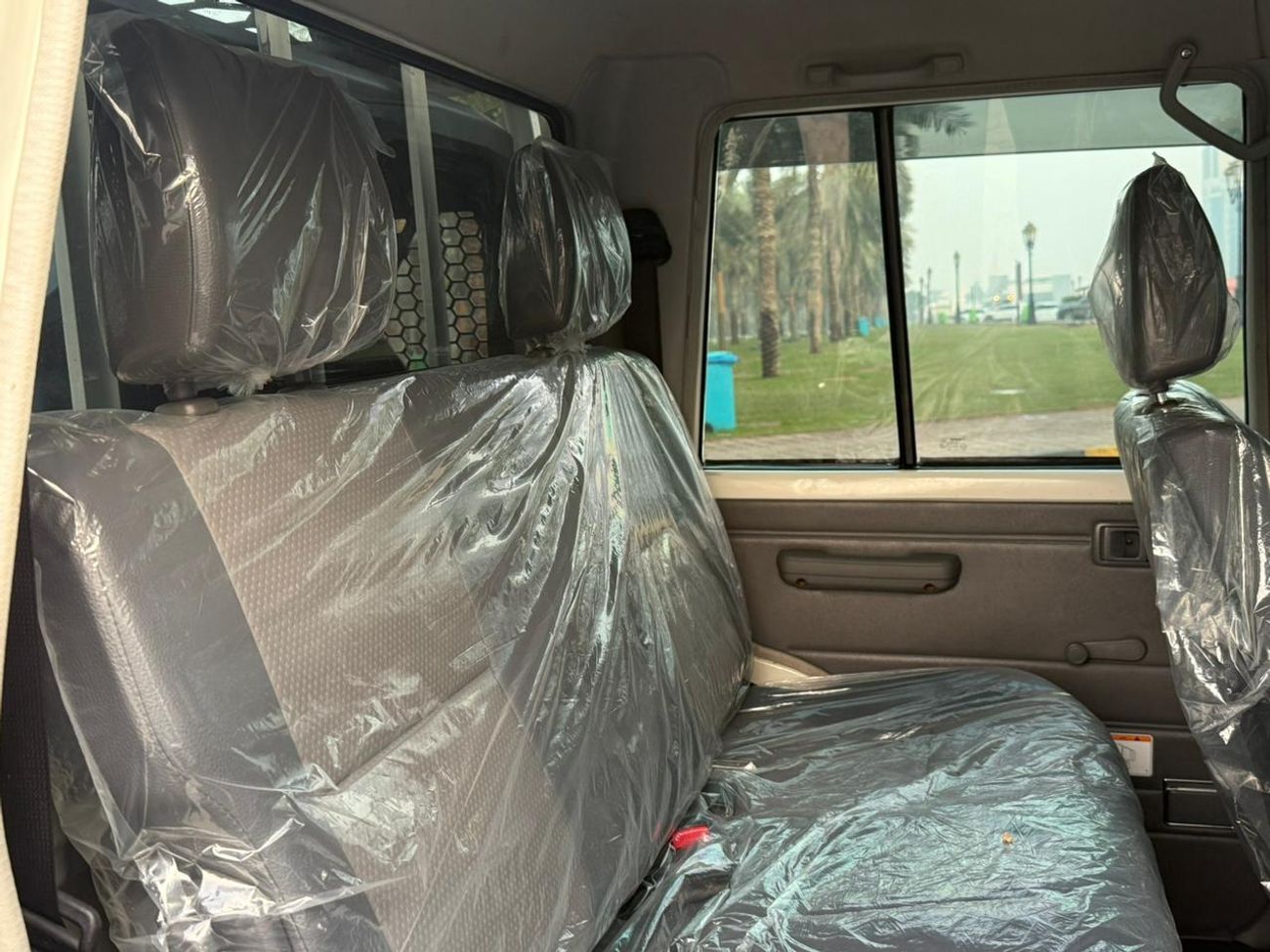 تويوتا لاند كروزر 79 series Workmate Australian spec