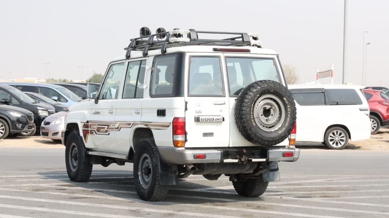 تويوتا لاند كروزر 70 LC76 STD Std 4.5L 4WD