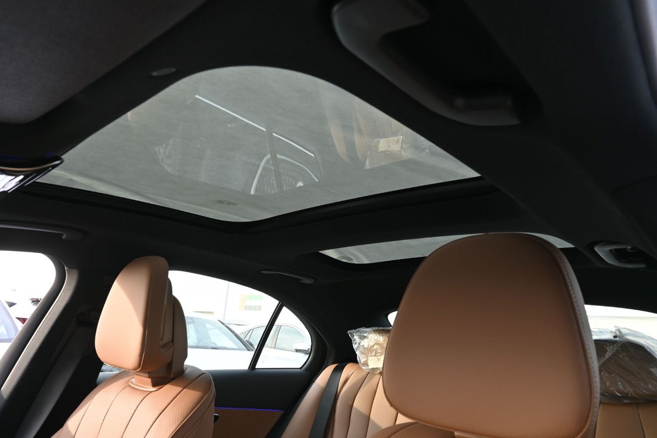 Mercedes-Benz E200 Mercedes-Benz E200 2.0L Turbo + Mild Hybrid Model 2026