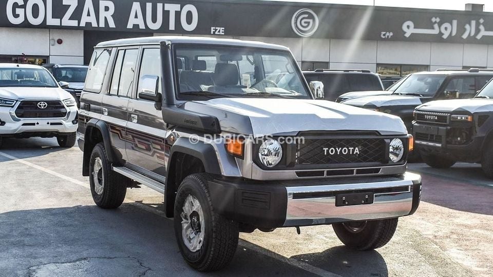 Toyota Land Cruiser 70 - фото 1