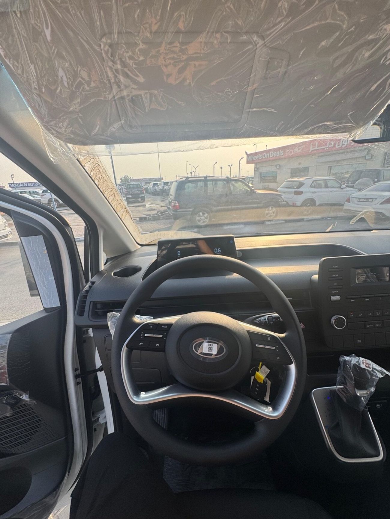 Hyundai Staria 2026 GCC 3.5 Cargo patrol Automatic