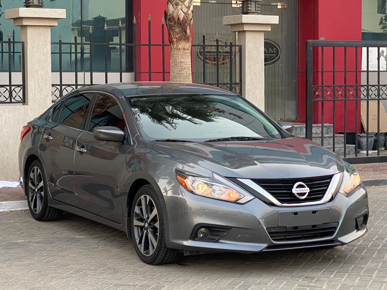 نيسان ألتيما SR