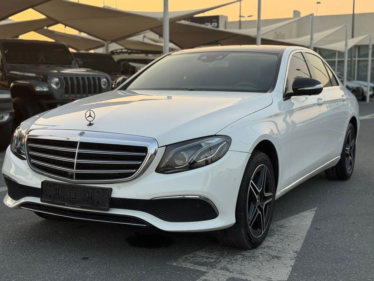 مرسيدس بنز E300 Premium 2.0L