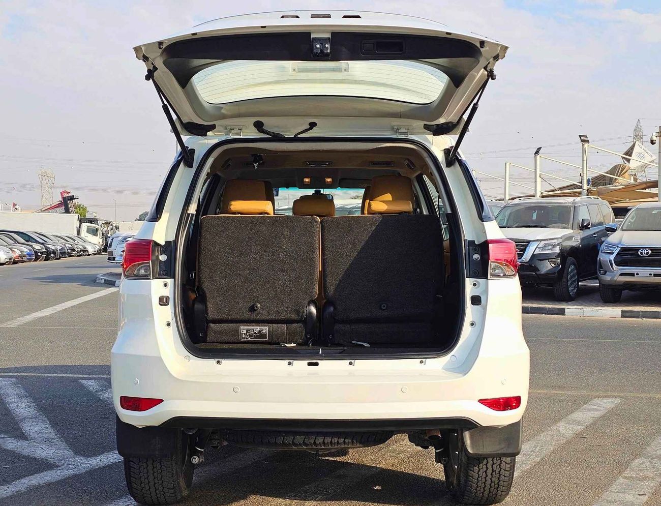 Toyota Fortuner / EXR / 2.7L / A/T / 4WD / GCC / EXPORT ONLY/ LOT#16613