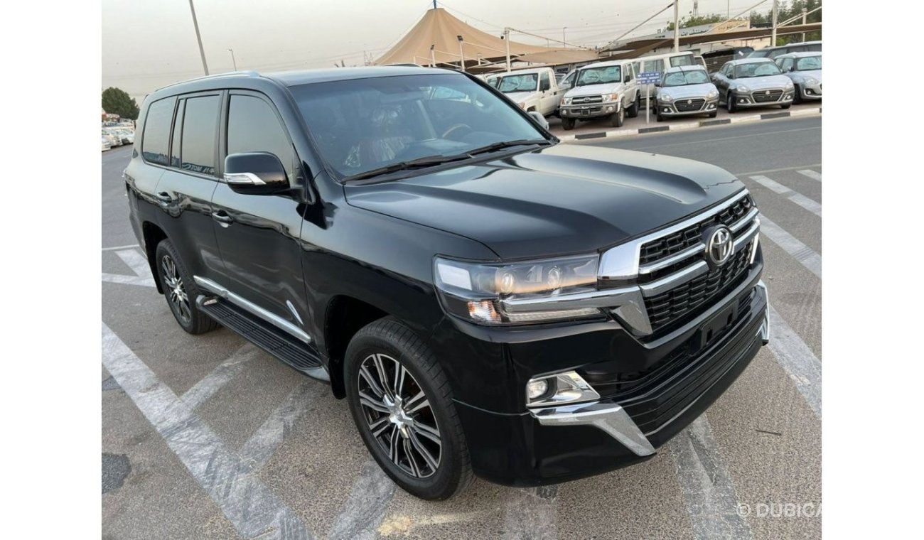 Toyota Land Cruiser 2017 TOYOTA LANDCRUISER V6