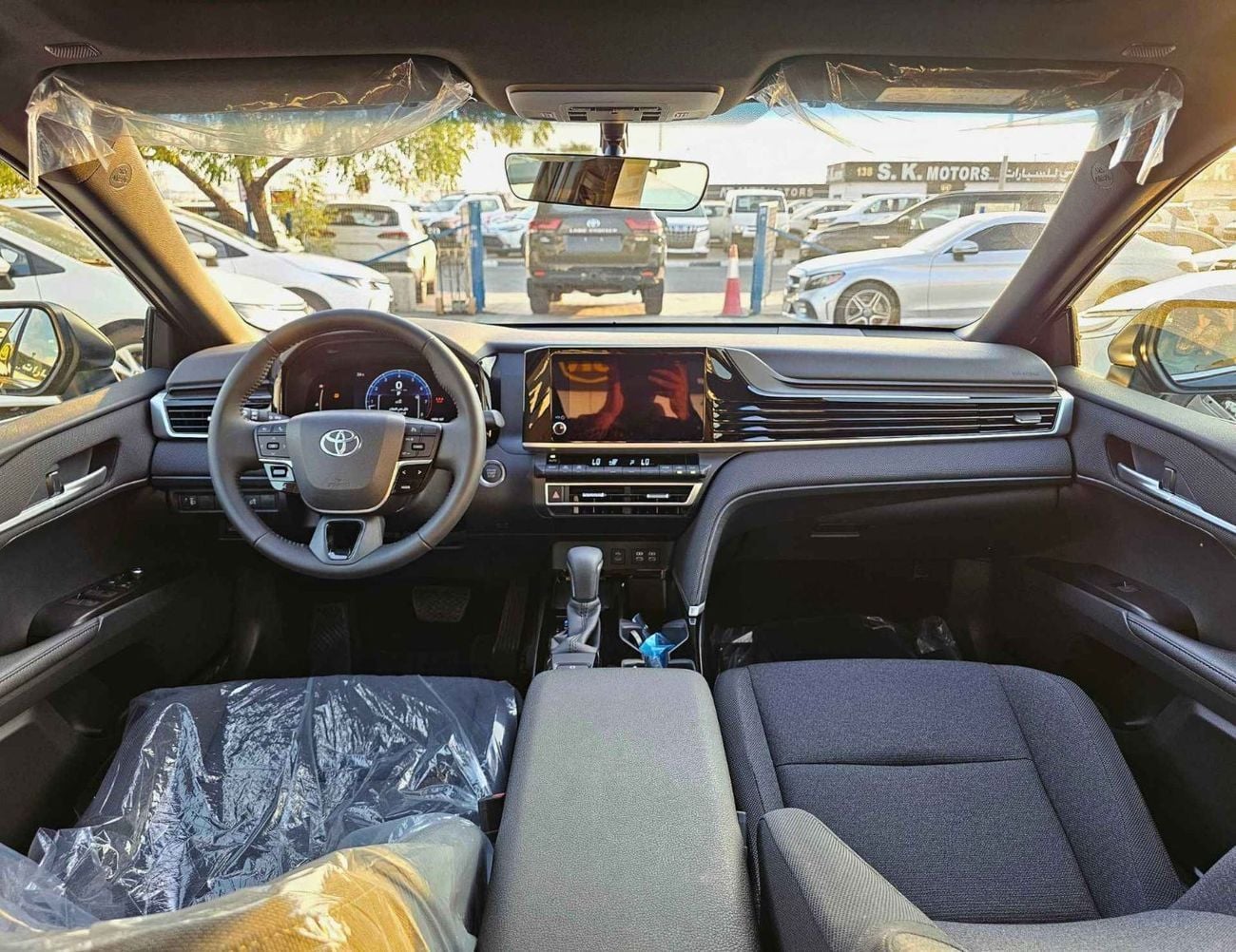 Toyota Camry LE / 2.5L V4 PETROL / DRIVER POWER SEAT / SUNROOF (CODE # LE)