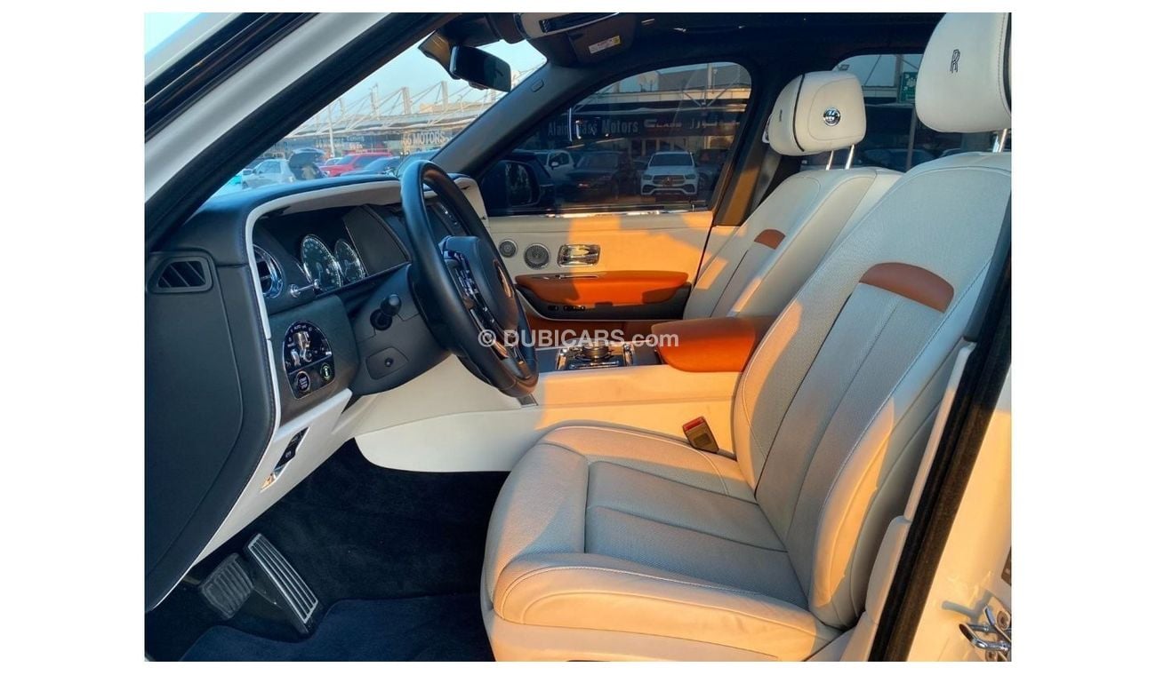 Rolls-Royce Cullinan Std GCC SPEC UNDER WARRANTY NEAT AND CLEAN