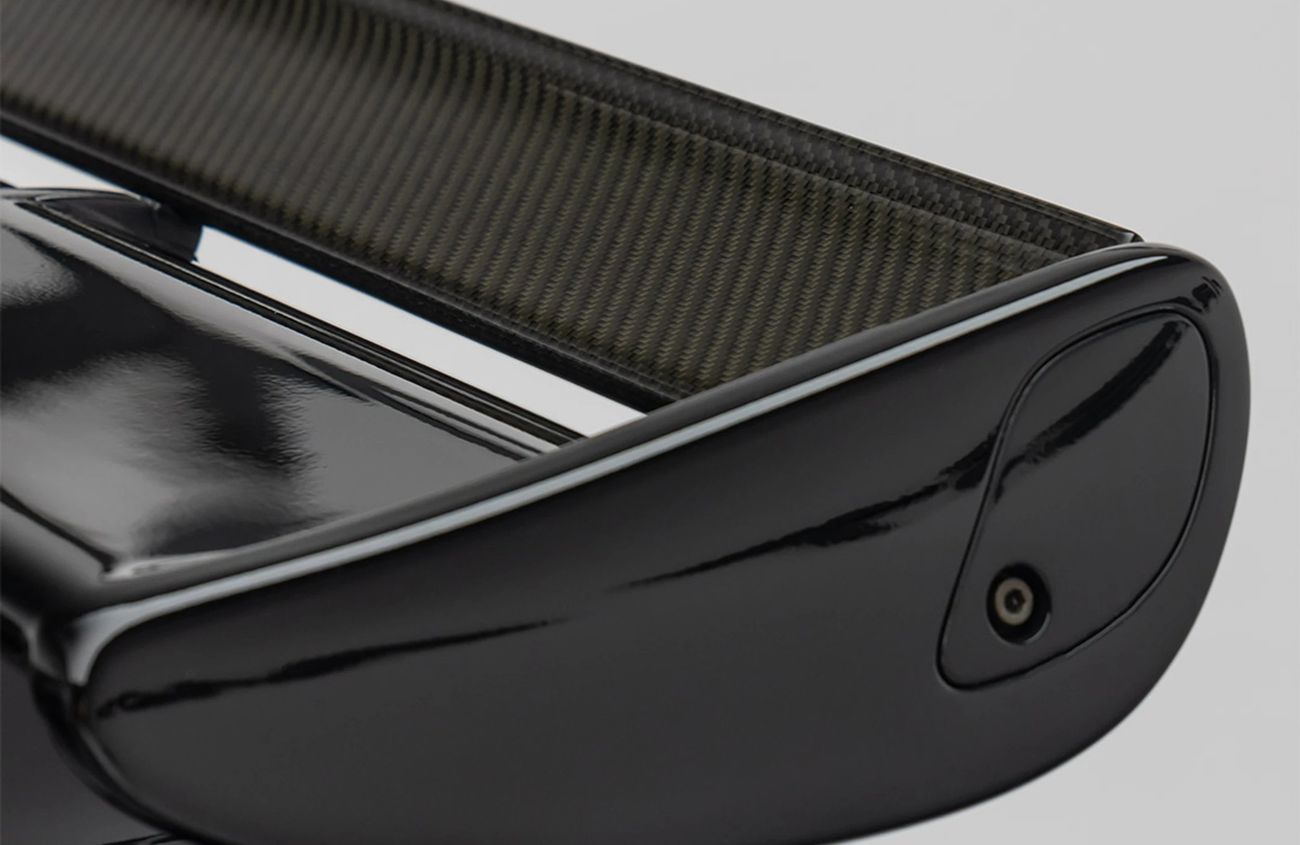 نيسان سكايلاين 2.6L I-6 Turbocharged Engine